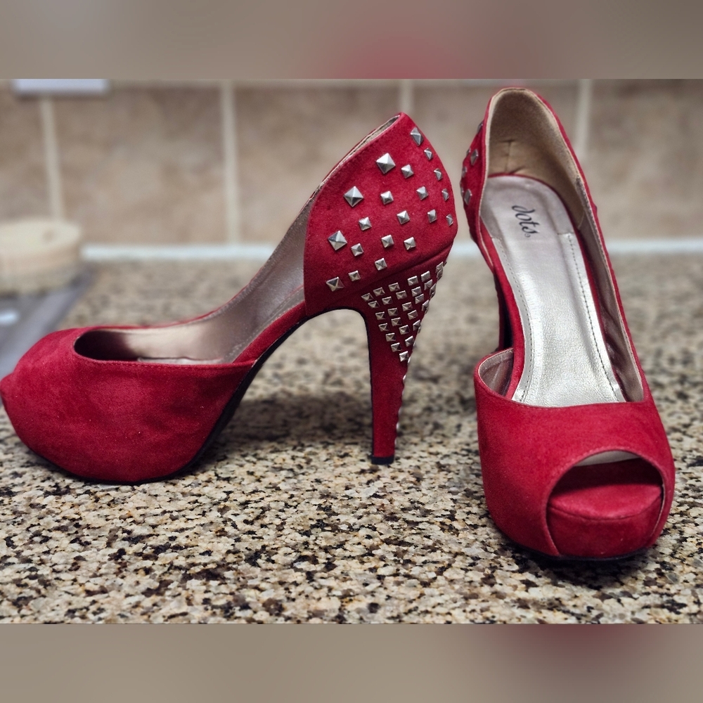 Dots Red Peep-Toe Heels Size 11